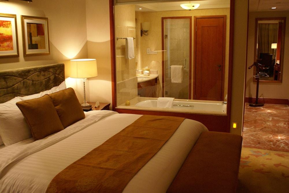 New Century Grand Hotel Кайфенг Екстериор снимка