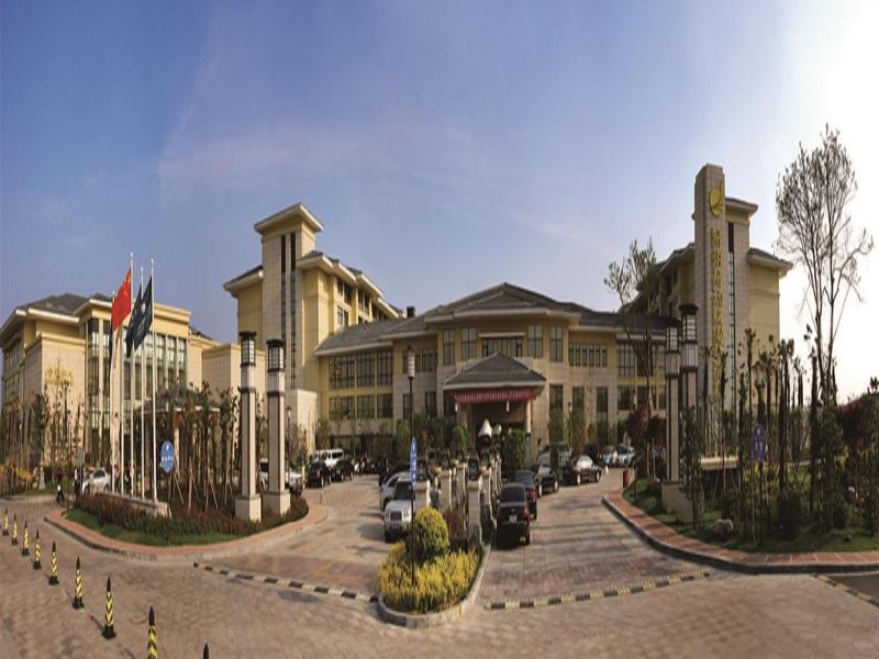 New Century Grand Hotel Кайфенг Екстериор снимка
