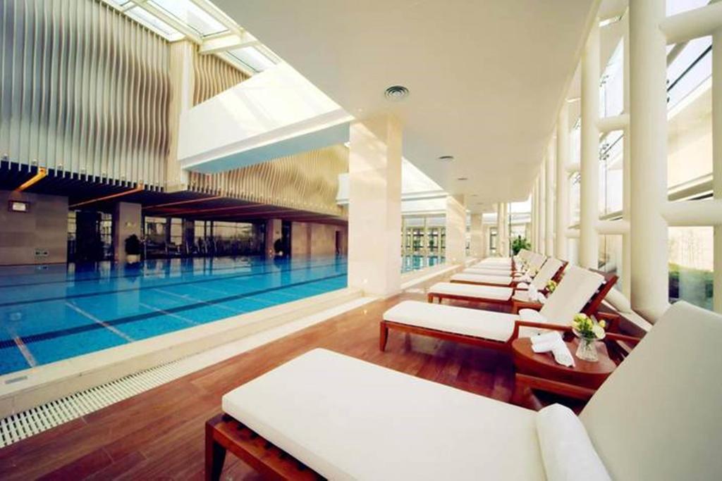 New Century Grand Hotel Кайфенг Екстериор снимка