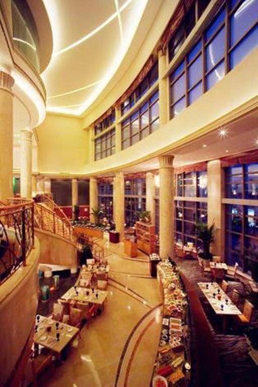 New Century Grand Hotel Кайфенг Екстериор снимка